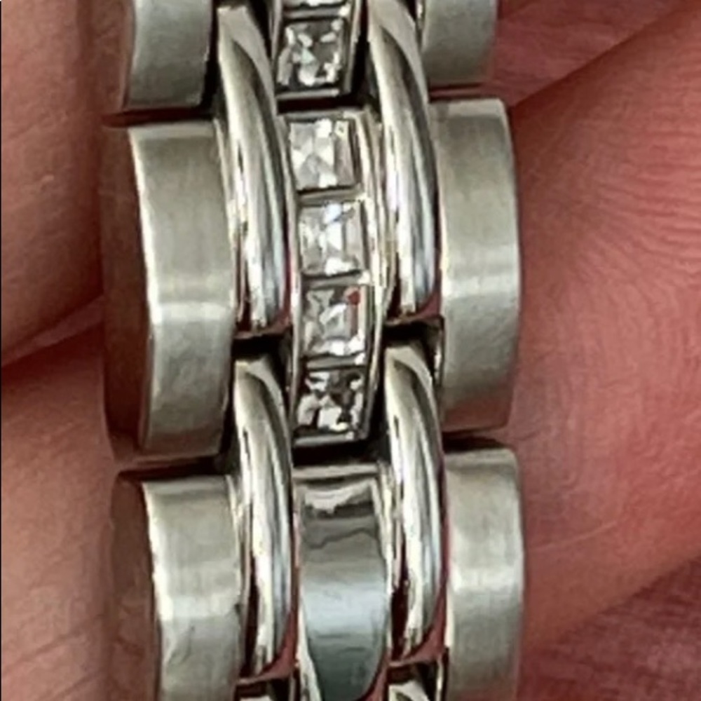 Relic Watch (Pink Face/Crystals) - Picture 7 of 10